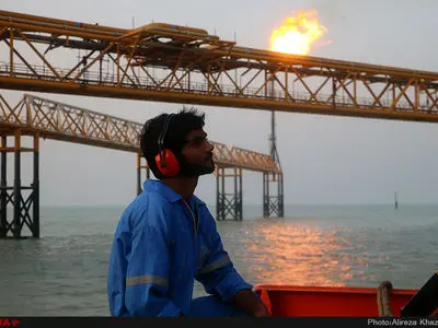 چرا رانت شرکت‌های پیمانکاری را حذف نمی‌کنید؟!/ اعتماد کارگران زیر چرخ‌های بی‌عدالتی له شده است