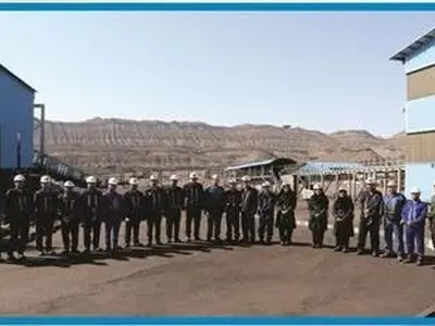 بازدید رئیس مرکز تحقیقات حفاظت فنی و بهداشت کار از معدن زغال‌سنگ خاورمیانه در طبس