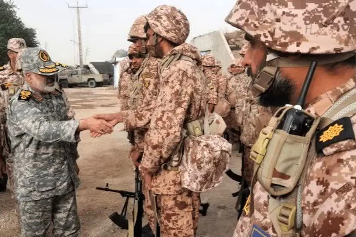 بازدید فرمانده نیروی زمینی سپاه از آمادگی یگانهای مستقر در جزایر

