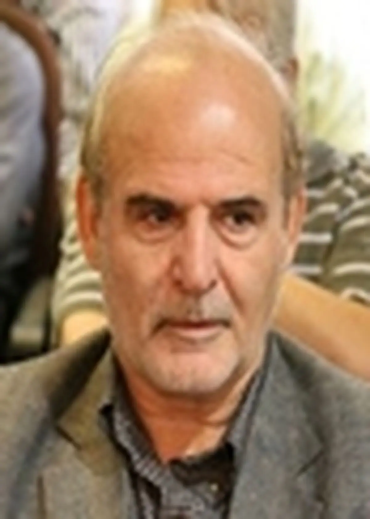 علمی: نمی‌توانم هر روز سیم‌های سقف افراسیابی را چک کنم!