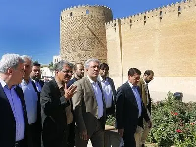بازدید مونسان از ارگ کریم‌خانی، مجموعه زندیه، حافظیه و سعدیه