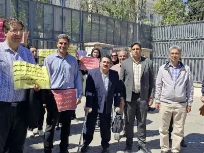 تجمع کارکنان شرکت‌های تعاونی سهام عدالت مقابل وزارت اقتصاد/ مطالبات پرداخت نشد