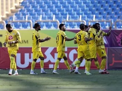 پرسپولیس نیم فصل دوم را با شکست شروع کرد/ فجر مانع صدرنشینی اوسمار