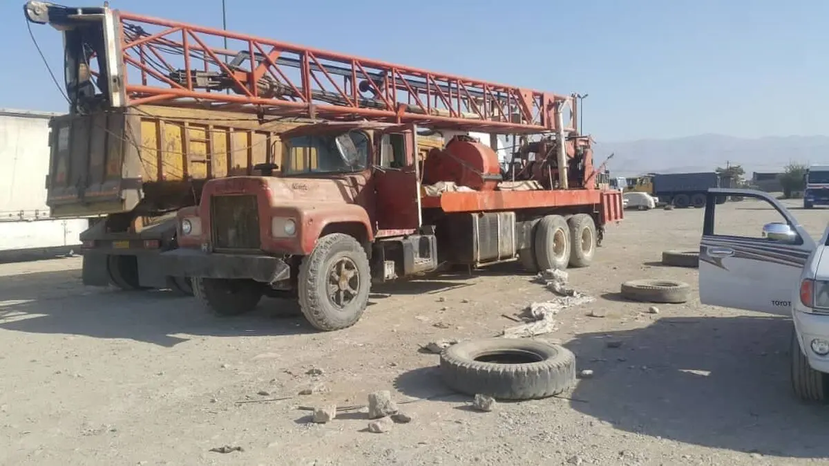 پلمب و پر کردن 103 چاه غیرمجاز در نظرآباد