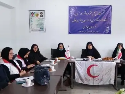 برگزاری نشست تخصصی  بانوان فعال شهرستان چالوس در هلال احمر  
