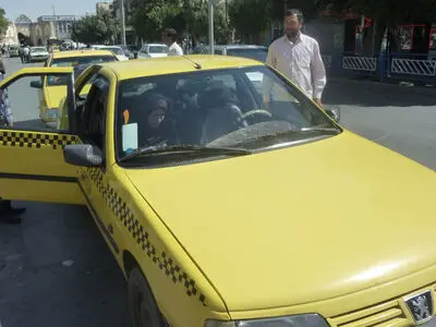 تصمیم‌گیری در باره کاهش تعداد مسافران در تاکسی زمان‌بر است 