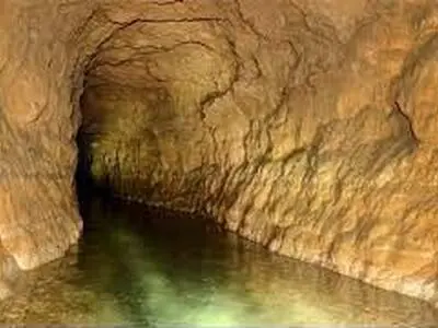 بیشترین مرگ قنات ها در 3 شهرستان استان مرکزی / حفر بیش از اندازه چاه و برداشت های بی رویه آب عامل مرگ قنات‌ها