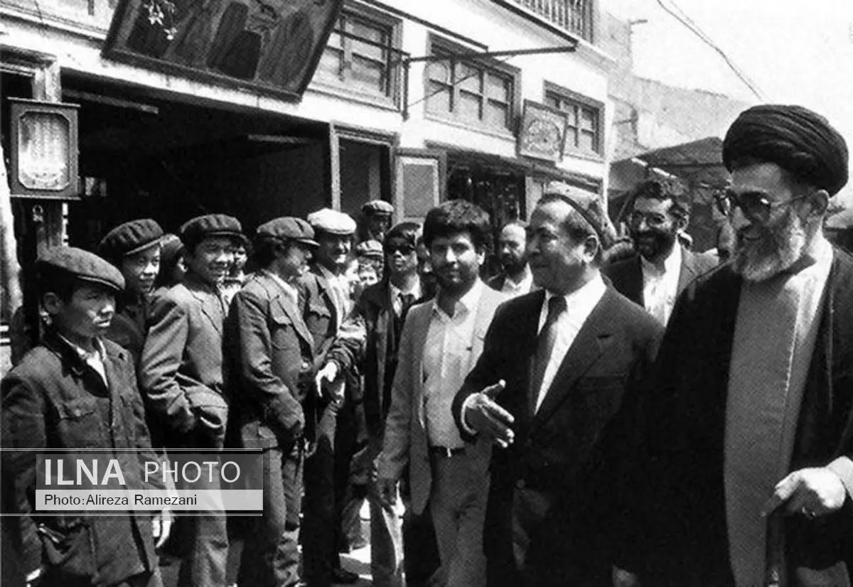 تصویر کمتر دیده شده از سفر رهبر انقلاب به چین 