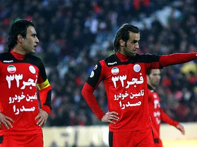 حمایت تمام قد مهدوی‌کیا از علی کریمی(عکس)