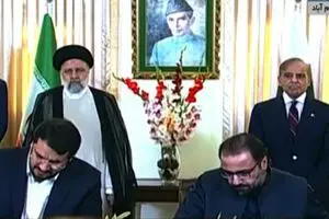 امضای ۸ سند همکاری مشترک میان مقامات ایران و پاکستان