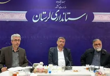 فرمانداران در بین مردم  و کسبه حاضر شده و خدمات‌رسانی در درون شهر و برون شهر تداوم داشته باشد