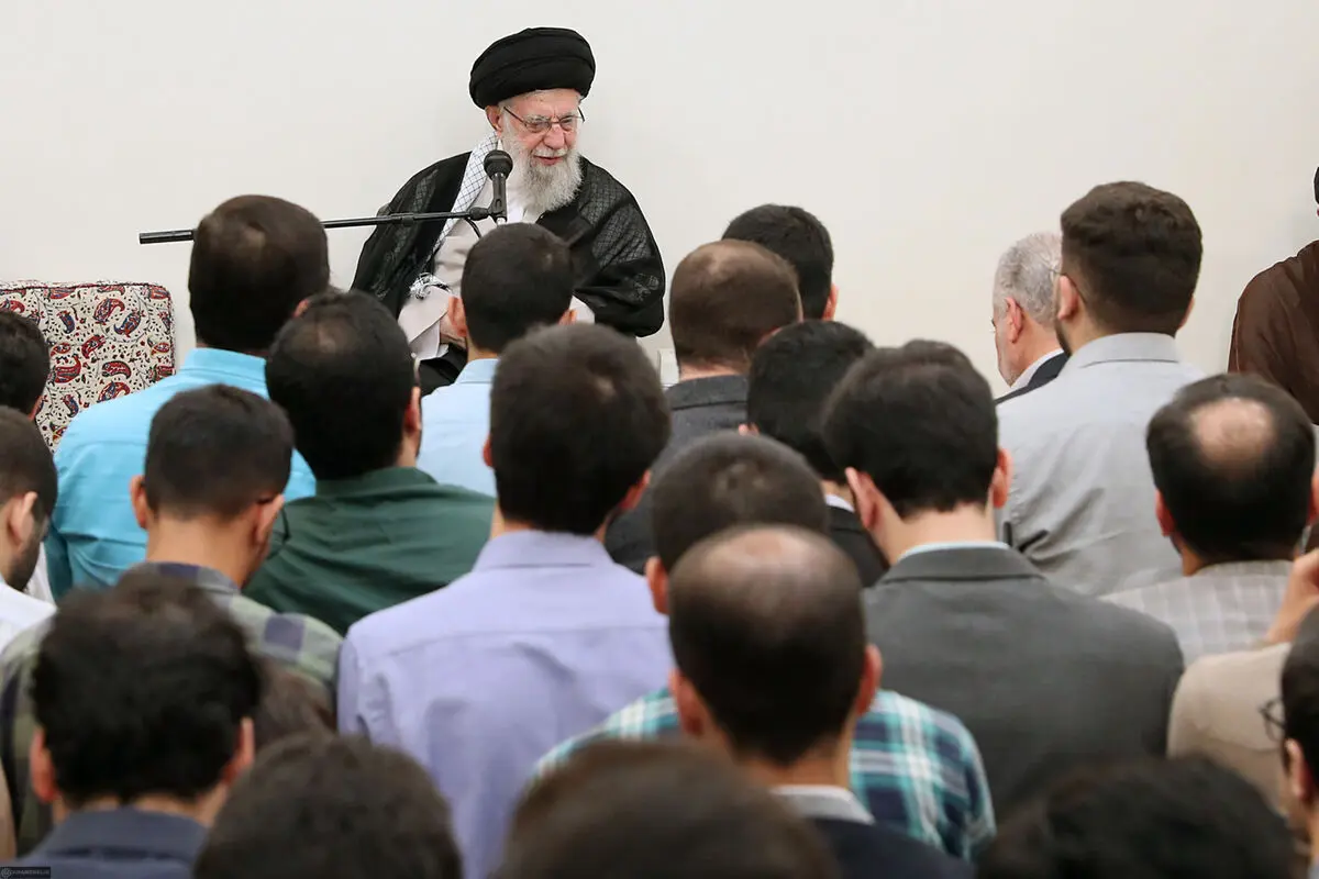 برای انتخابات ببینید چه کسی به ملاک‌های انقلاب نزدیک‌تر است