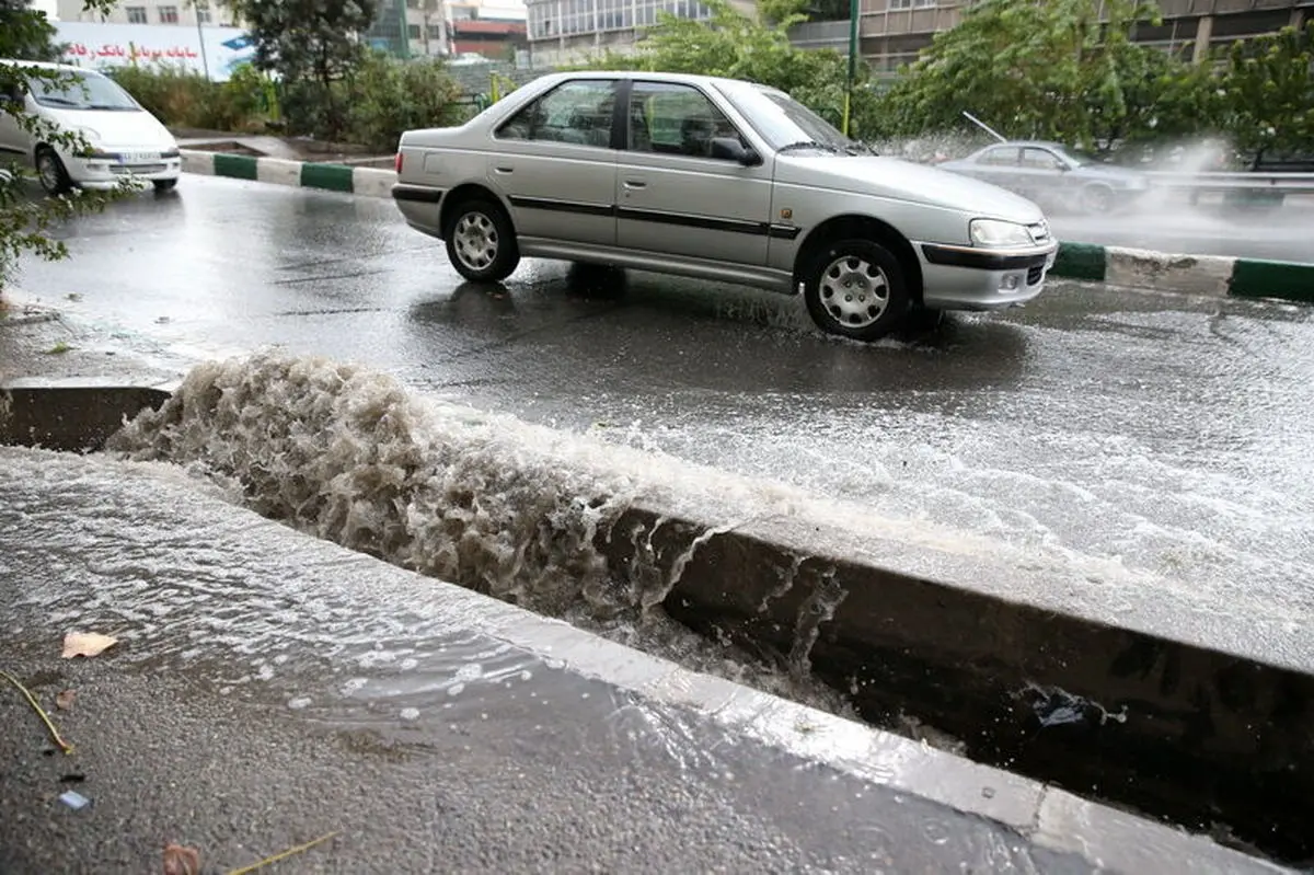 آماده‌باش نیروهای خدمات شهری پایتخت برای جلوگیری از آبگرفتگی احتمالی معابر