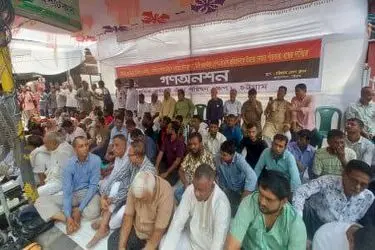 اعتصاب گسترده کارگران یک بندر بنگلادش: بندر را به اماراتی‌ها نفروشید!