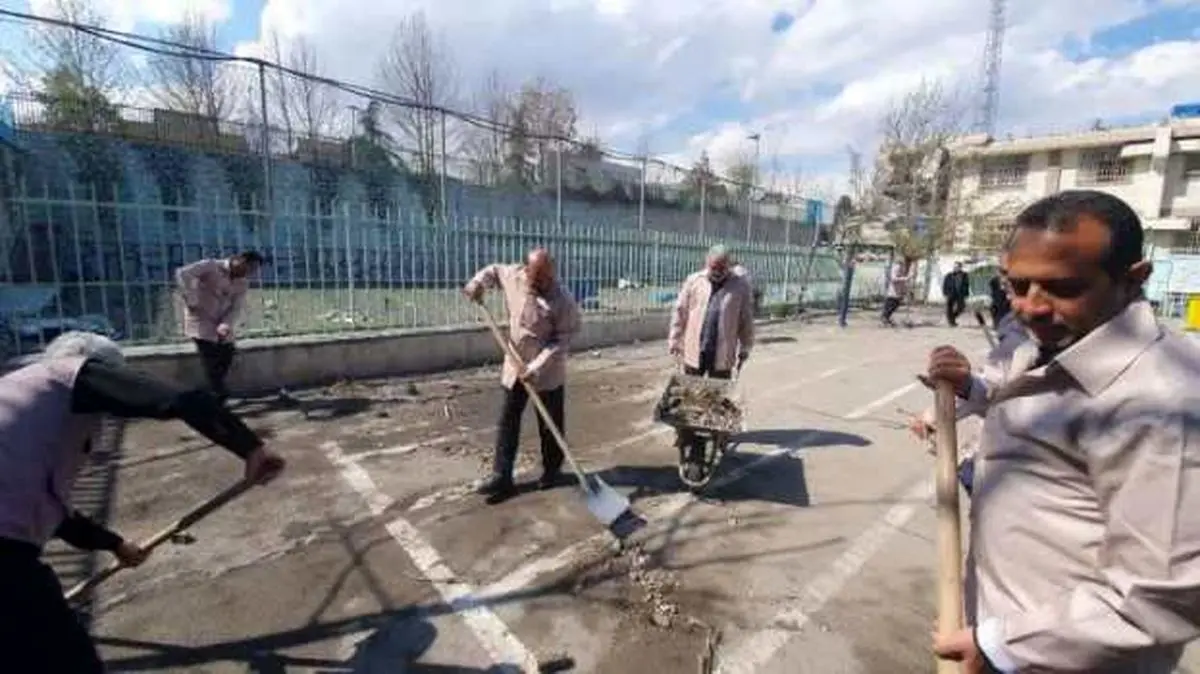 آواربرداری و تعمیرات مدارس آسیب‌دیده در پی حملات دشمن آغاز شد/ آسیب به بیش از ۶۰۰ مدرسه در سراسر کشور 
