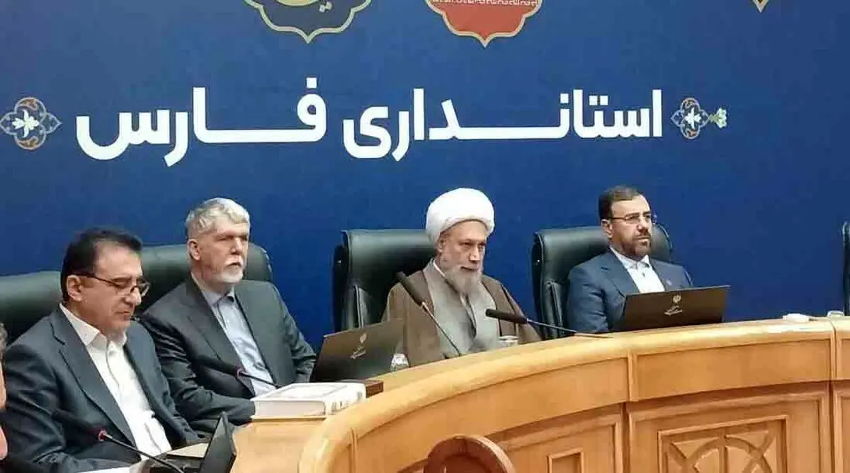 حمایت وزارت فرهنگ از تکمیل سند سومین حرم و کتابخانه مرکزی شیراز/لازم‌الاجراشدن آیین‌نامه جدید شورای فرهنگ عمومی