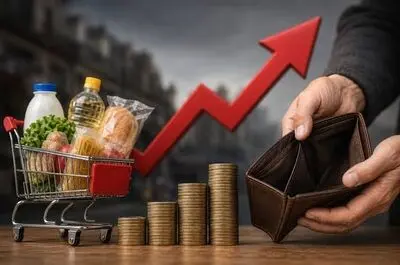 تورم ۸۰ تا ۱۳۰ درصدی کالاهای اساسی حتی با افزایش حقوق‌ها و کالابرگ هم قابل جبران نیست/ چرا ادعای فروپاشی اقتصادی ایران غیرممکن است؟/ طرح ۱۵‌بندی وزیر اقتصاد برای تأمین منابع جدید