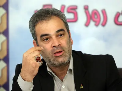 کارگران خواستار گفتگو با دیوان عدالت اداری هستند/ قراردادِ موقت، کاغذ پاره‌ای بیش نیست/ در شوکِ شکایت از حسین حبیبی به سر می‌بریم