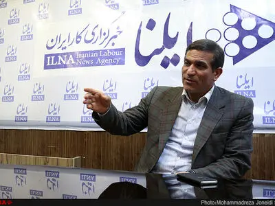 به نیروهای قراردادی دستگاه‌های دولتی ظلم می‌شود/صدها کارگاه و بنا شرایط بدتر از پلاسکو را دارند