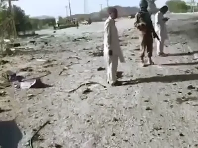 فیلم حمله تروریستی به اتوبوس دانش‌آموزان در پاکستان