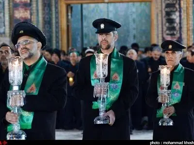 آئین خطبه خوانی شب شهادت امام رضا (ع) در حرم مطهر رضوی