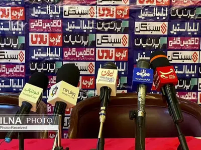 مربی سپاهان باز هم در کنفرانس خبری حاضر نشد
