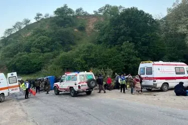 واژگونی نیسان‌وانت در کلاله با ۲۰ مصدوم