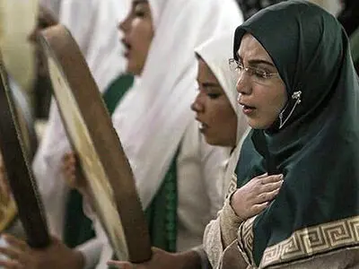 تلاش برای اکران «من» قبل از جشنواره فیلم فجر 