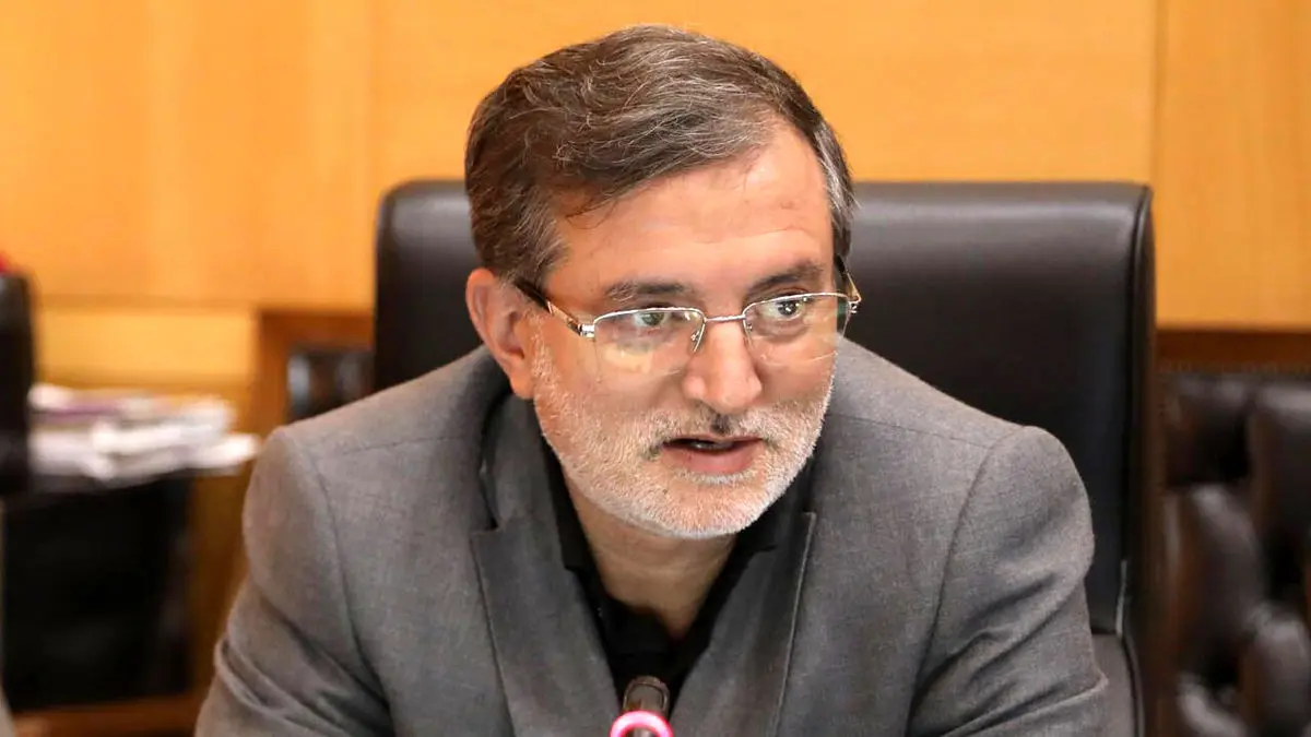 حقوق همه حقوق بگیران بسیار پایین است