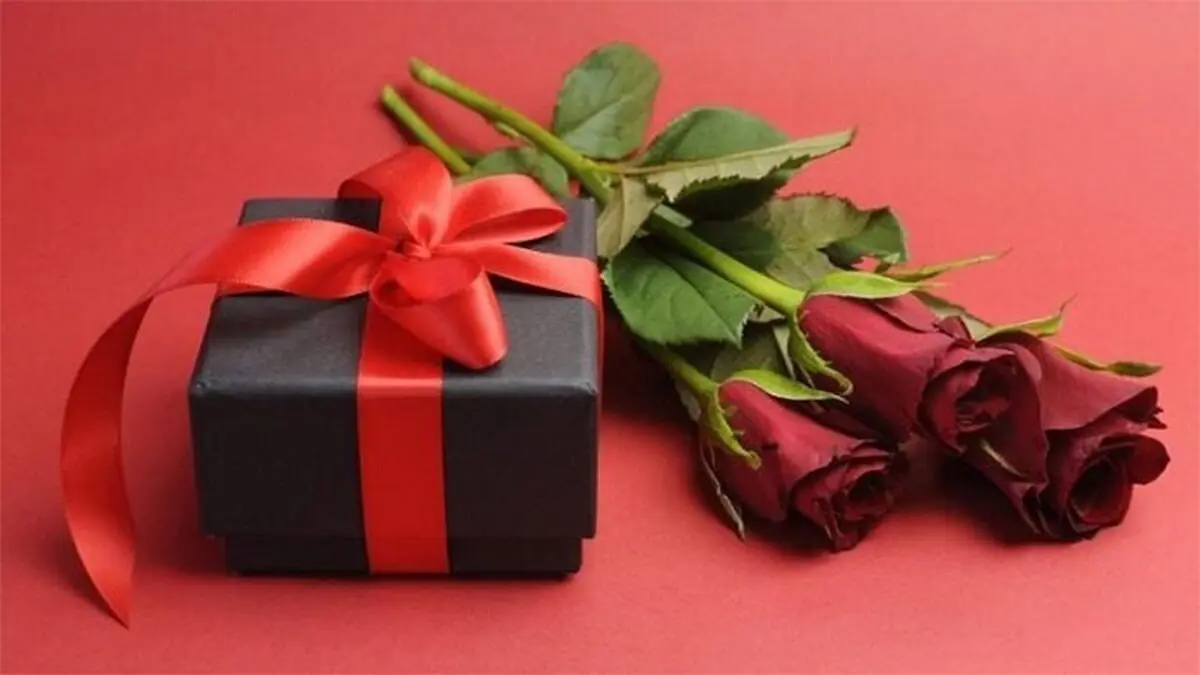 چرا هدایای سازمانی برای کسب و کار شما ضروری هستند؟