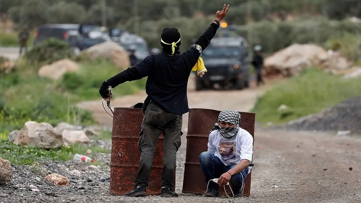 زخمی شدن دو فلسطینی در تیراندازی نظامیان صهیونیست