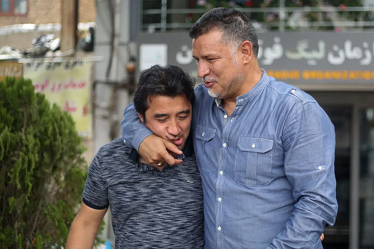 ویدئو: ماجرای پاس گل دایی به خداداد عزیزی درحالی که با هم قهر بوده اند!

