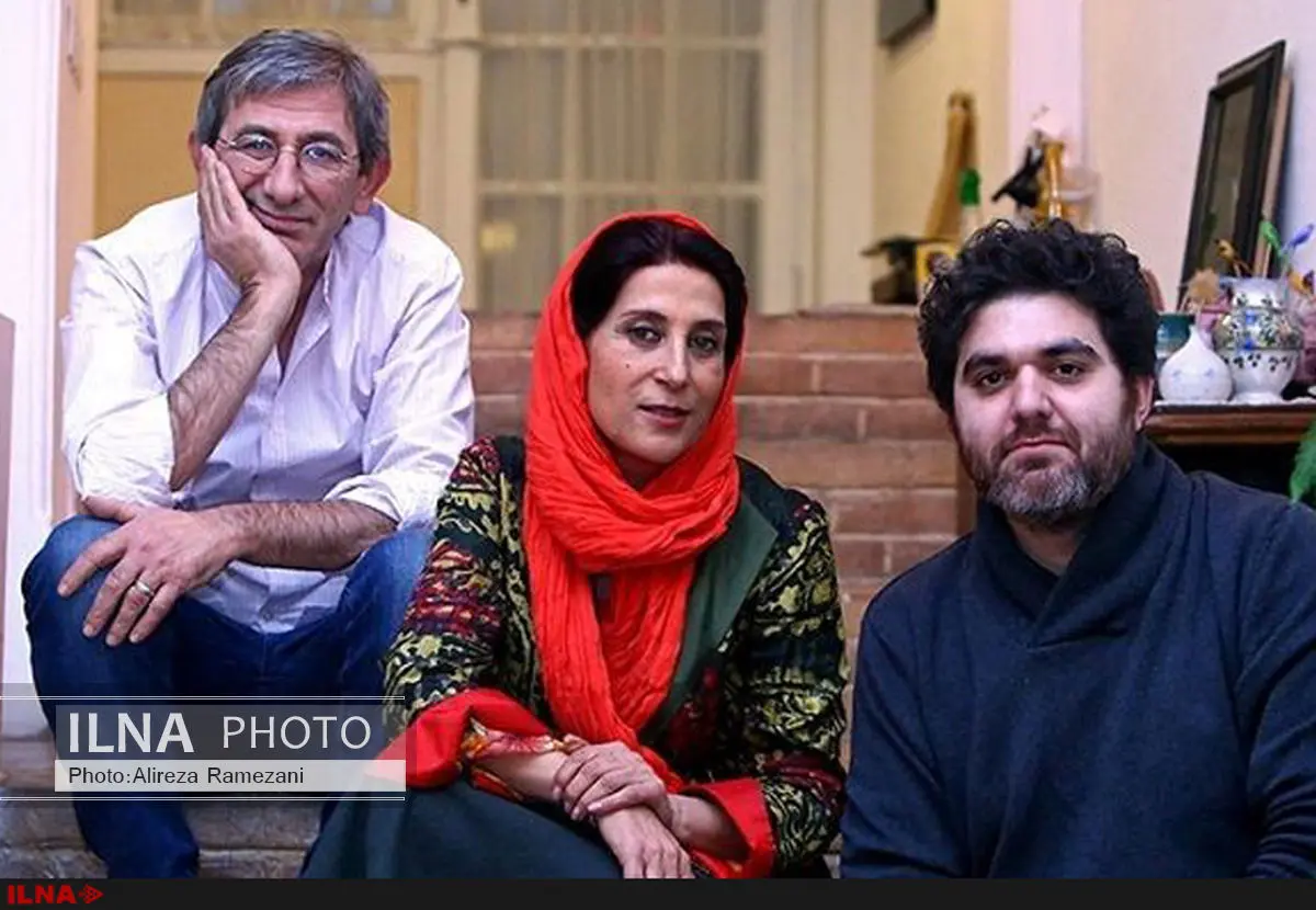 معتمدآریا: نسل ما نیامد سوئیچ بنز روی میز بیندازد