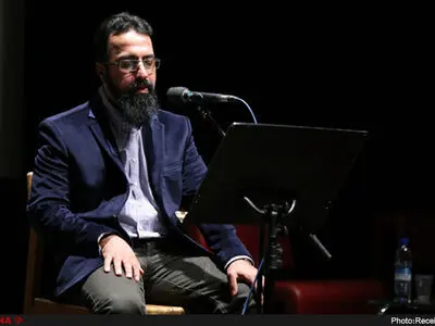 مداحان نوگرا جذابیت‌های کاذب ایجاد کرده‌اند/ الحان سنتی در مداحی مورد توجه نیست/ برخی مداحان صرفا به دنبال جذب مخاطبند