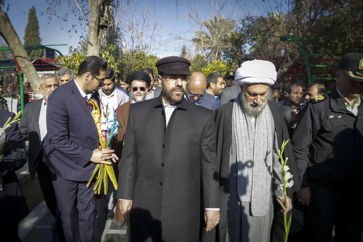 انقلاب اسلامی ایران امری مقطعی نیست و در طول زمان جریان دارد