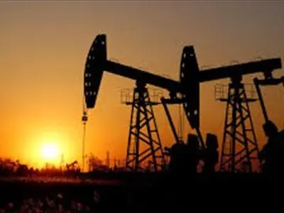 افزایش قیمت نفت همزمان با رقابت تنگاتنگ در انتخابات ریاست‌جمهوری آمریکا