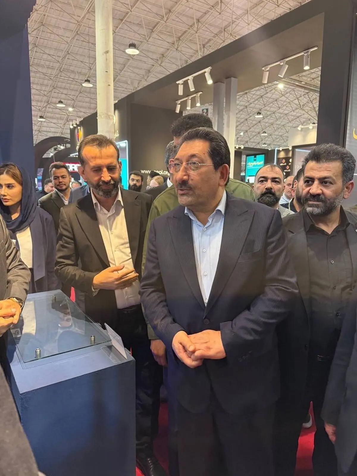 بازدید وزیر صمت از غرفه چادرملو در متافو تبریز