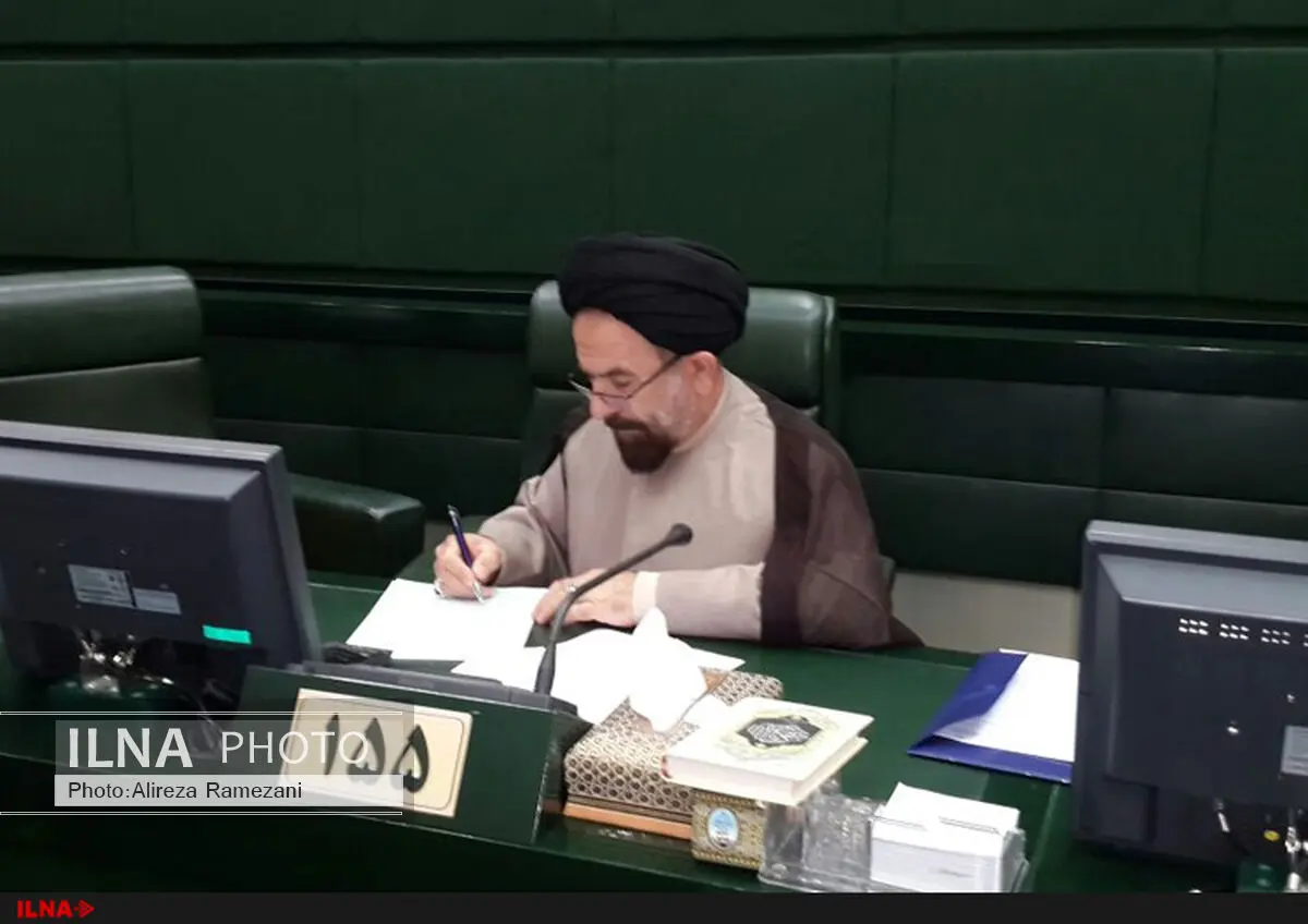 سیدعلی بزرگواری از نامزدی انتخابات مجلس دهم انصراف داد