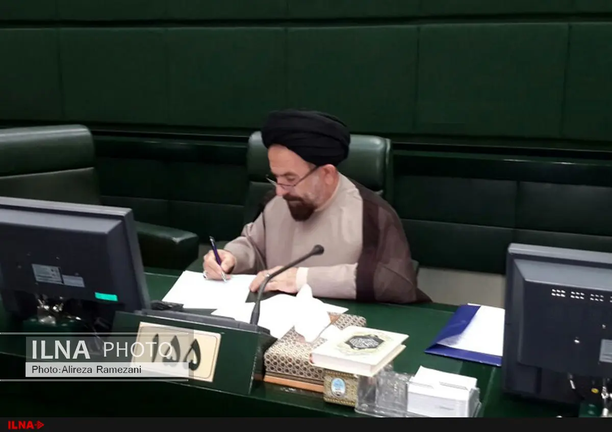 سیدعلی بزرگواری از نامزدی انتخابات مجلس دهم انصراف داد