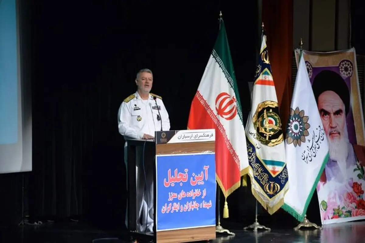 در تمام دوران ۸ سال دفاع مقدس راه‌های مواصلاتی دریایی دشمن مسدود شد