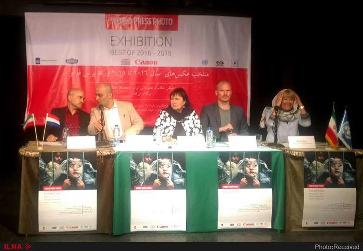  ۱۴۱ عکس از ورد پرس فوتو بر دیوار فرهنگسرای نیاوران جا می‌گیرد