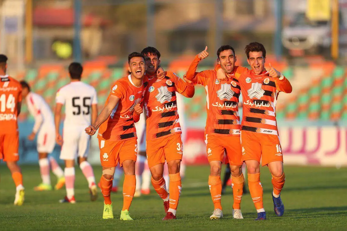 سایپا 1 - 0 فولاد / دایی مُچ قطبی را خواباند