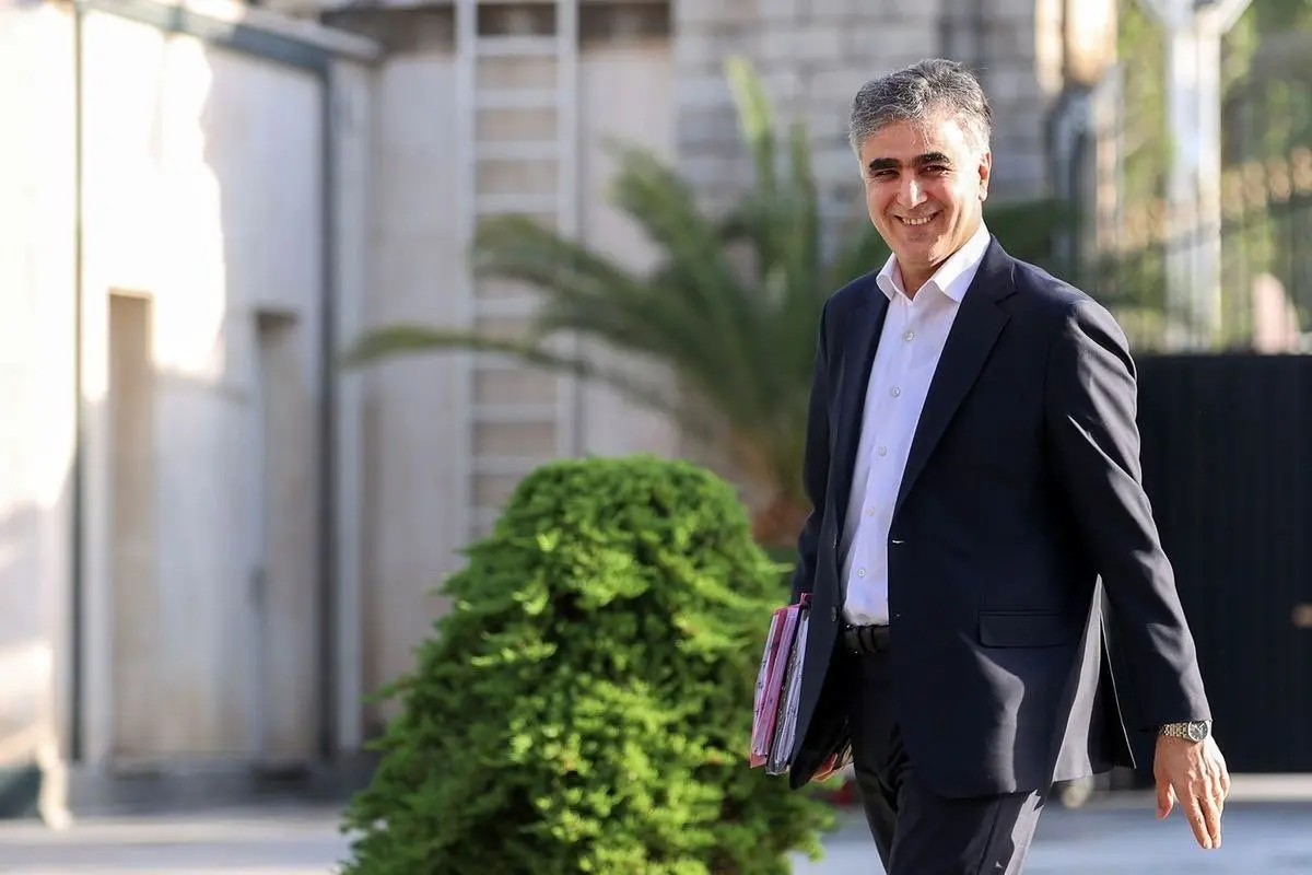 رئیس‌کل بانک مرکزی عازم چین شد