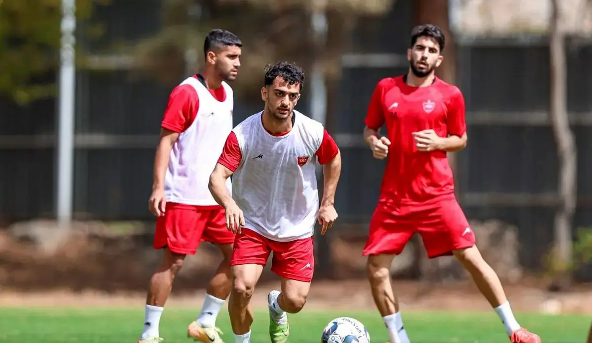 مهاجم پرسپولیس در آستانه پوشیدن پیراهن آبی!
