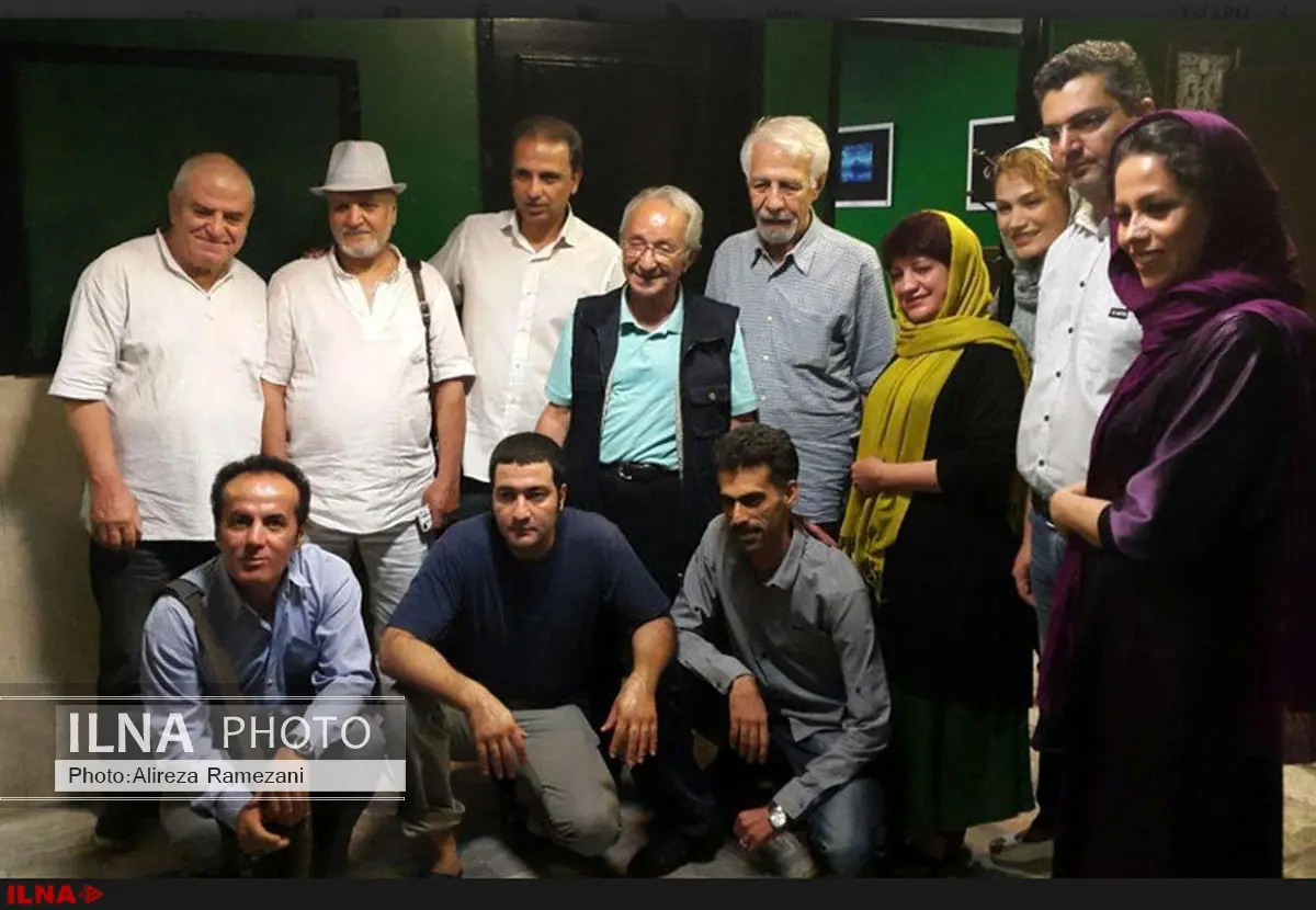 تئاتر جدی با چنین نمایشهایی زنده است