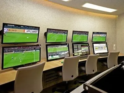 نشست اعضای کارگروه VAR در فدراسیون فوتبال