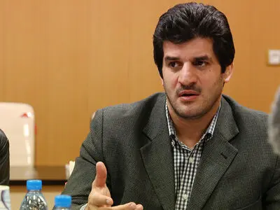 آیا رسول خادم به اعضای تیم ملی جواب مثبت می‌دهد؟