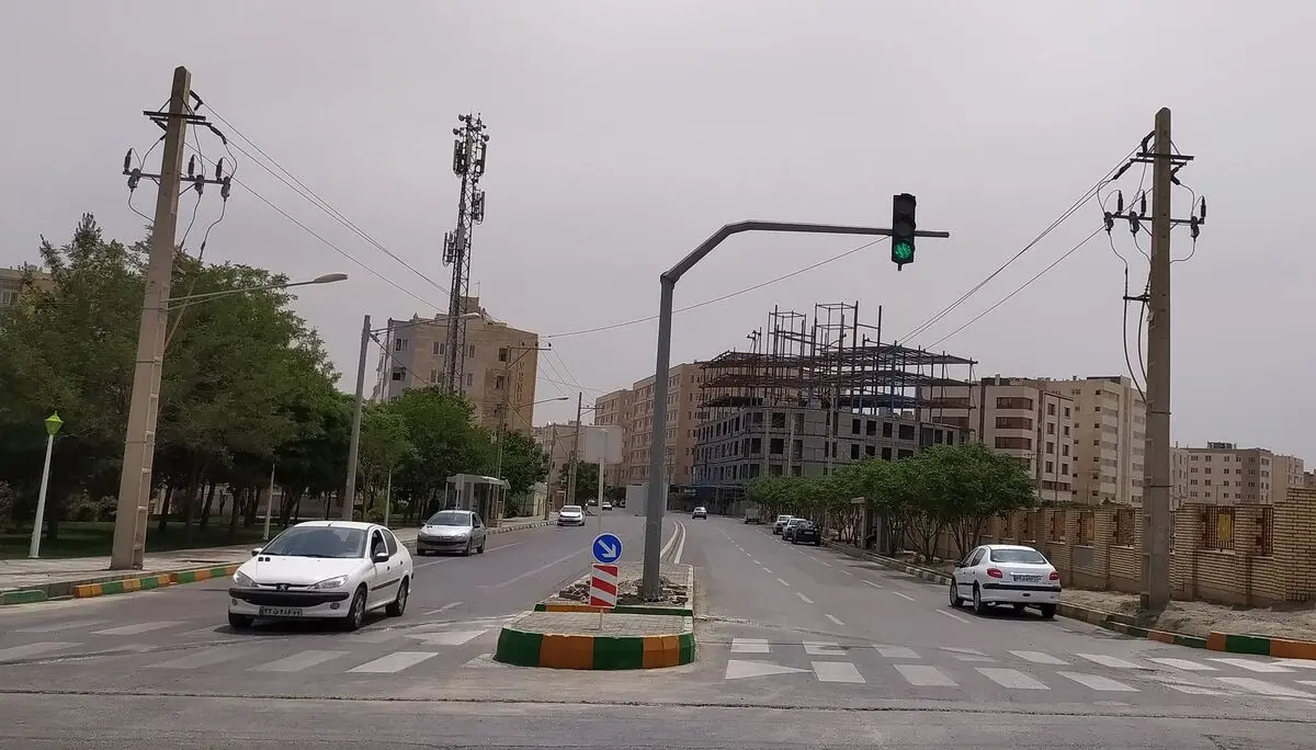 تجهیز تقاطع بلوارهای رحمانیه و صادقیه مشهد به چراغ فرماندهی