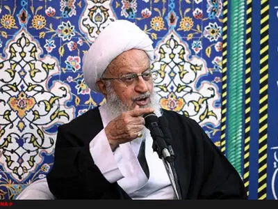 توصیه مکارم شیرازی به آملی لاریجانی و یزدی/ به این وضع خاتمه داده و به آبروی نظام کمک کنید