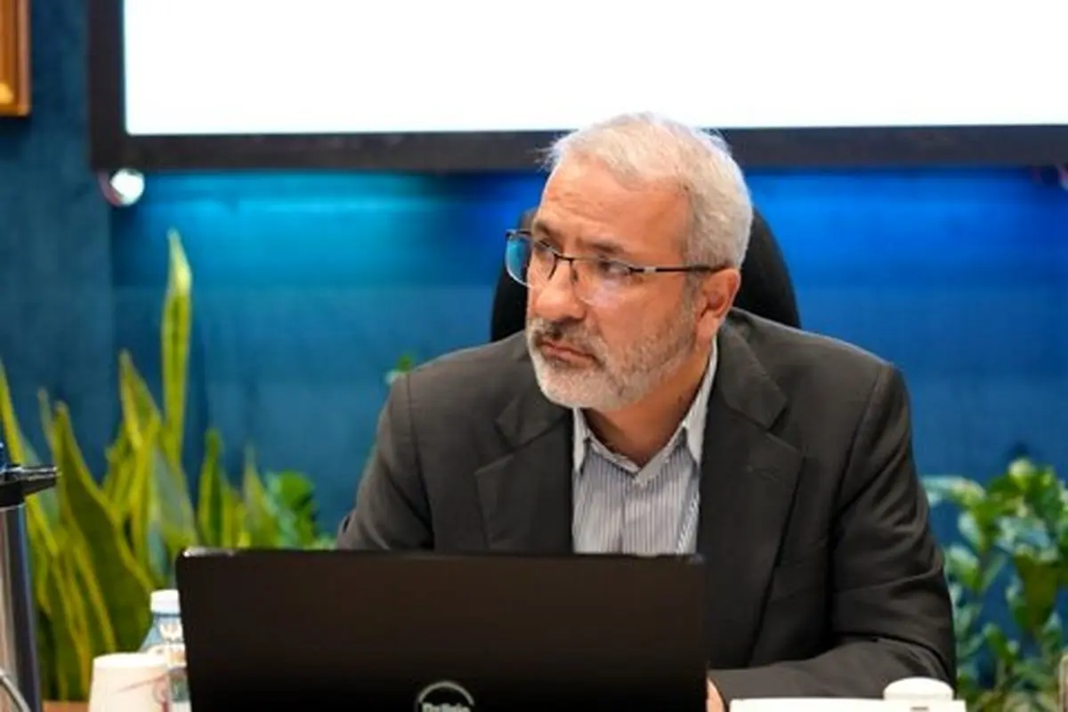 تحقق ۱۰۰ درصدی بودجه در شرایط تورم افسارگسیخته/ باید پرده تاریکی مقابل مردم را روشن کنیم